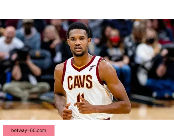 雄鹿关注年轻核心球员 曾考虑以埃奇库姆或莫布利为交易筹码